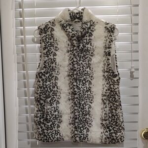 ADORE Faux Fur Vest Womens Medium White Black Leopard Animal Print NWT Glam Luxe